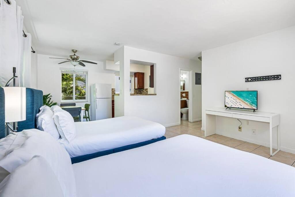 Hollywood Beach, Steps To The Beach, Pool Bagian luar foto